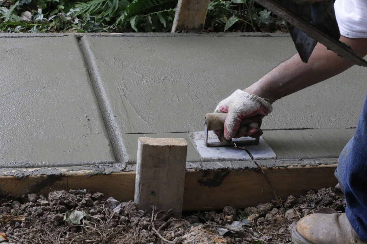 How Long Before You Can Walk On Concrete Paint